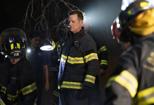 Кадр из «911 служба спасения» 5 сезон 7 серия