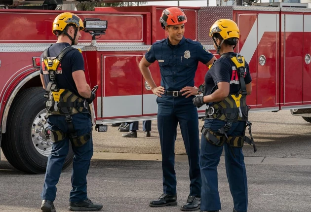 Кадр из «911 служба спасения» 6 сезон 14 серия