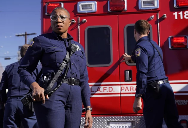Кадр из «911 служба спасения» 1 сезон 5 серия